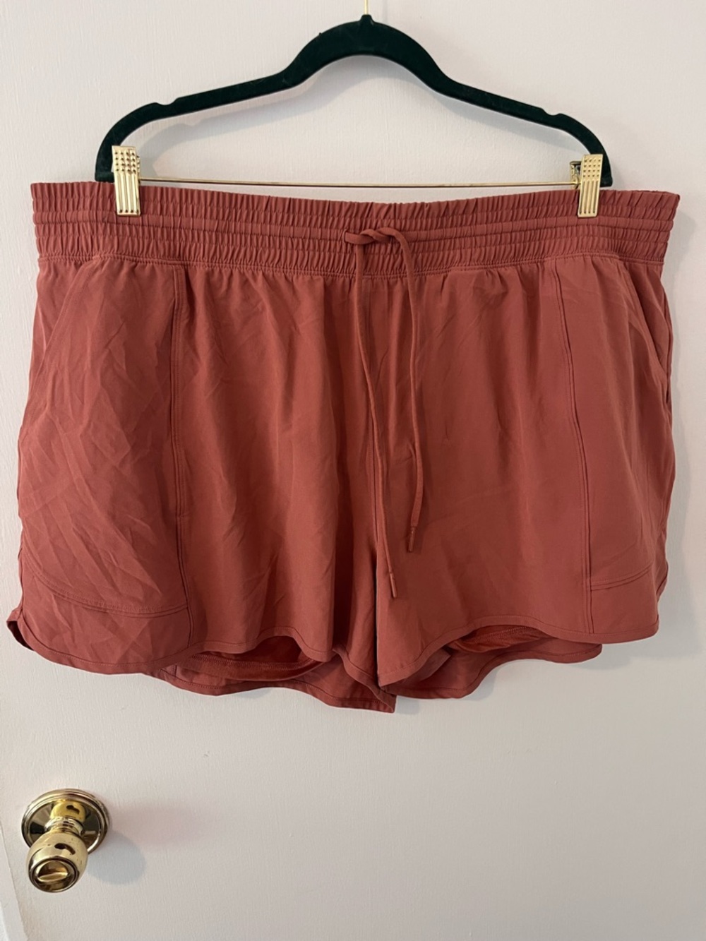 Abercrombie YPB MotionTEK High Rise Lined Workout Shorts Women's XXL Salmon